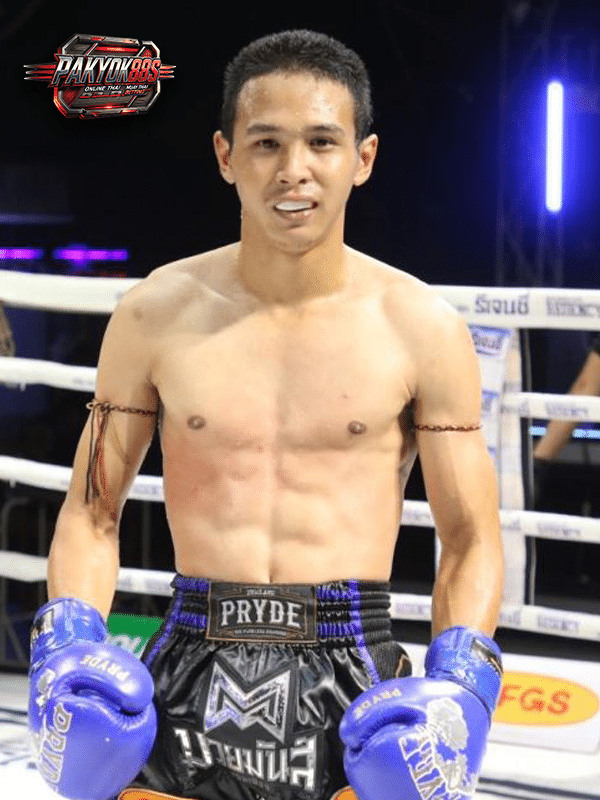 รุ่งเรืองเล็ก เกียรติฟ้าลิขิต